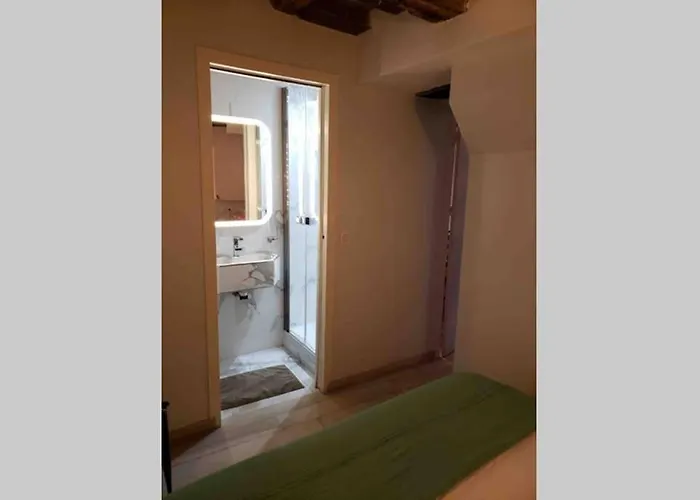 Appartement Charming Saint Germain Pres Rue De Ciseaux