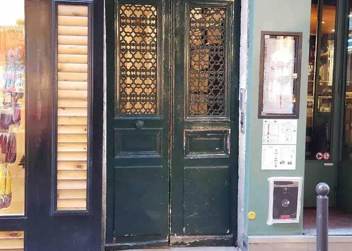 Appartement Charming Saint Germain Pres Rue De Ciseaux Paris