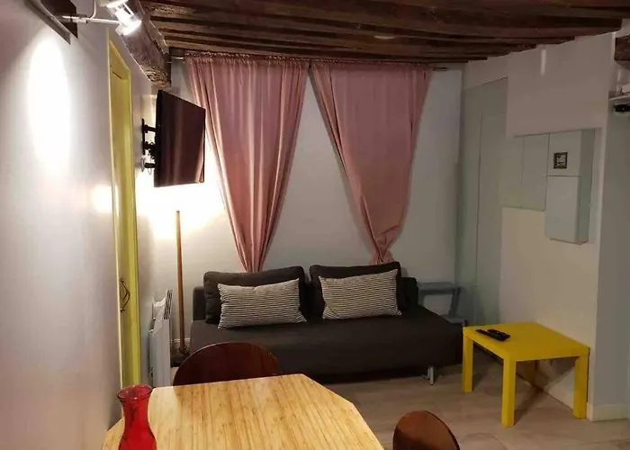 Appartement Charming Saint Germain Pres Rue De Ciseaux Paris