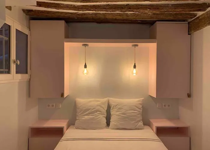 Appartement Charming Saint Germain Pres Rue De Ciseaux Paris