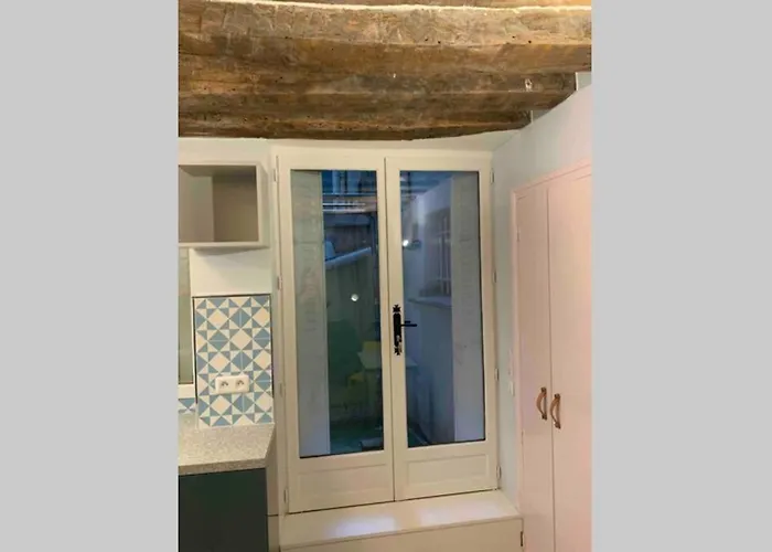 Charming Saint Germain Pres Rue De Ciseaux Appartement *