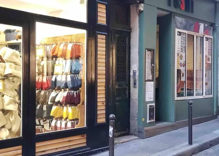 Charming Saint Germain Pres Rue De Ciseaux Paris