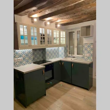 Charming Saint Germain Pres Rue De Ciseaux Apartment *