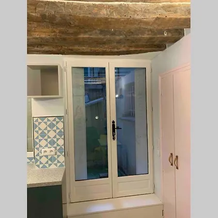 Apartment Charming Saint Germain Pres Rue De Ciseaux